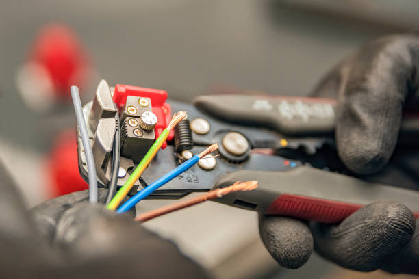 Best Electrical Contractors for Businesses  in Ashdown, AR